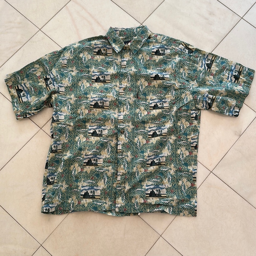 Sportif Short Sleeeve Men's button down collared shirt, left front pocket